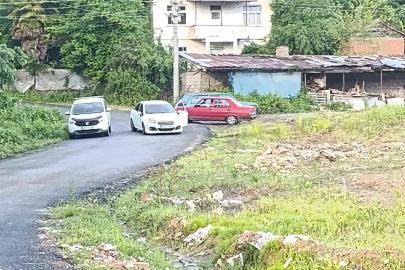 Zonguldak’ta dere sularının yükselmesi nedeniyle üç köydeki köprüler ulaşıma kapatıldı