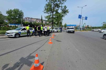 Zonguldak’ta yük treni polis aracına çarptı, faciadan dönüldü