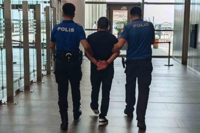 13 yıl hapis cezasıyla aranan şahıs havalimanında yakalandı