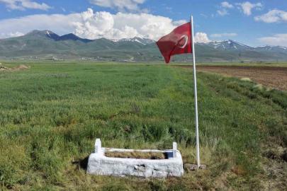 149 yıldır Erzurum Ovası’nda nöbet tutan şehide vefa