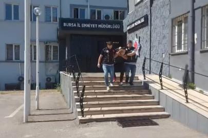 33 yıl hapis cezasıyla aranıyordu, polisten kurtulmak için kayısı topluyormuş gibi yaptı