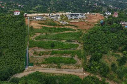 40 kilometre hız, 850 metrelik parkur; Karadeniz’in en uzun dağ kızağı Trabzon’da hizmete giriyor