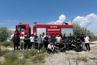Alaca’da üniversite öğrencilerine uygulamalı yangın eğitimi
