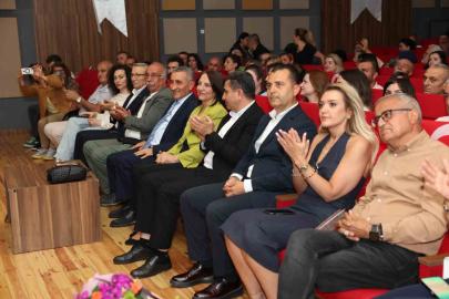 Ankara’da ‘Bir Tel Yeter’ konseri gönülleri buluşturdu