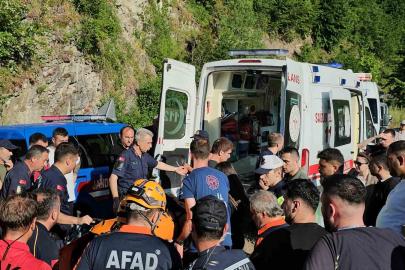 Arkadaşlarıyla şelaleye giren gencin cansız bedenine ulaşıldı