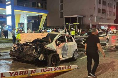 Atakum’da kontrolden çıkan otomobil karşı şeride geçti: 5 yaralı