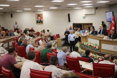 Aydın’da 1,5 milyarlık yol hamlesi meclisten oy birliğiyle geçti