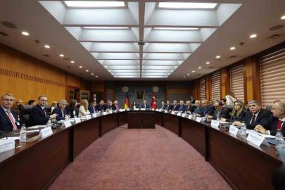 Bakan Bolat: "Almanya vizelerinde ret oranı yüzde 25’lerden yüzde 14’e geriledi"