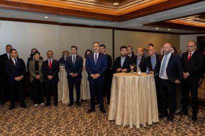 Bakan Fidan, Kanada’da Türk iş adamlarıyla bir araya geldi