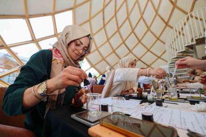 Başiskele’de kadınlar aromaterapi eğitimleriyle kendi doğal ürünlerini üretiyor