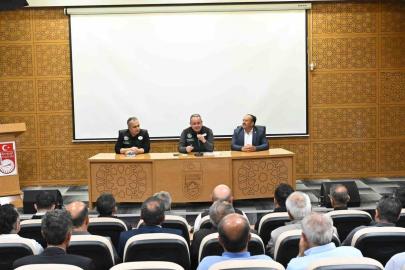 Bayburt’ta DSİ yatırımları muhtarlarla istişare edildi