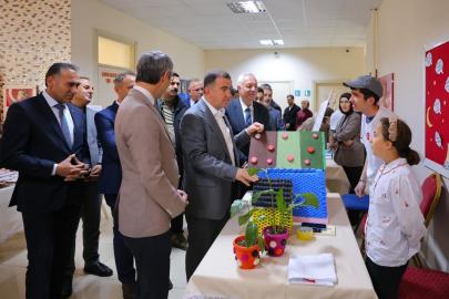 Bayburt’ta özel öğrenciler projelerini bilim fuarında sergiledi