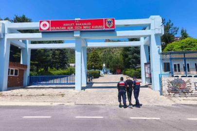 Bilecik’te ’Hakaret’ suçundan aranan şahıs yakalanarak, cezaevine teslim edildi