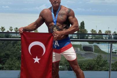 Bolu İl Emniyet Müdür Yardımcısı Türker Uygur, Dünya şampiyonu oldu