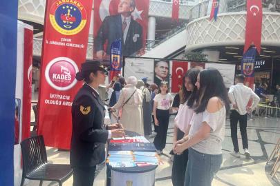 Çorum’da Jandarma stantlarına vatandaşlardan büyük ilgi