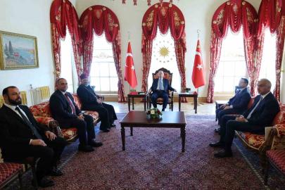 Cumhurbaşkanı Erdğan, Türkiye Ermenileri Patriği Sahak Maşalyan’ı kabul etti
