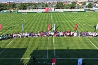 Denizli Büyükşehir Belediyesi Birimler Arası Futbol Turnuvası coşkuyla başladı