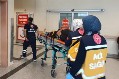 Devrilen kamyonun sürücüsü yaralandı