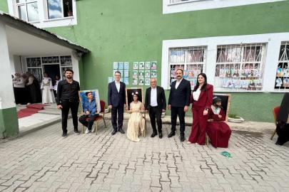Diyadin’de öğrencilerin eserleri sergilendi