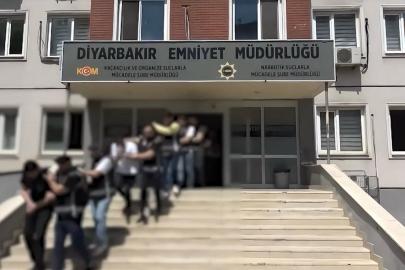 Diyarbakır’da silahlı suç örgütü şebekesi çökertildi: 40 gözaltı