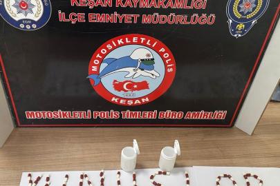 Ehliyetsiz plakasız motosiklet kullanırken üzerinde uyuşturucu çıktı