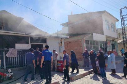 Elazığ’da ev yangını