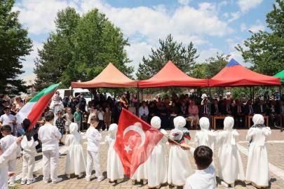 Erzincan’da Kur’an kursu öğrencilerinden yıl sonu şenliği