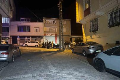 Esenyurt’ta iki grup arasında silahlı çatışma kamerada