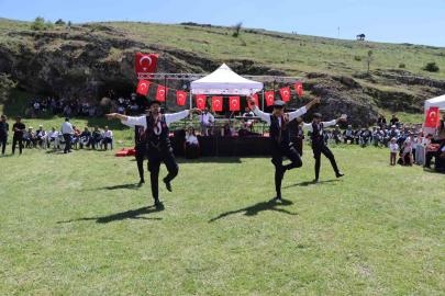 Eskişehir’de Bahar Şenliği ve Şalvar Gecesi coşkusu