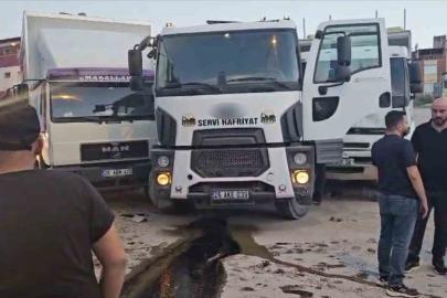 Facianın eşiğinden dönüldü: Freni boşalan kamyon 2 kamyona çarptı, parka metreler kala durdu