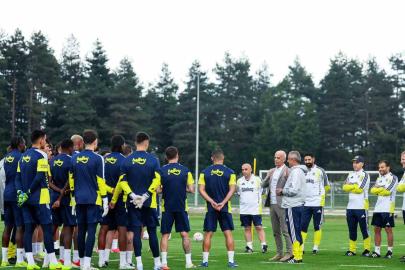 Fenerbahçe, Topuk Yaylası’nda hazırlıklarını sürdürüyor