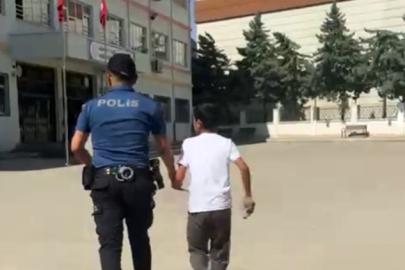 Gaziantep’te sınava geç kalan ve belgesini unutan öğrencilerin yardımına polis yetişti