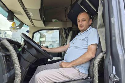 Genç tır şöförünün meslek aşkı