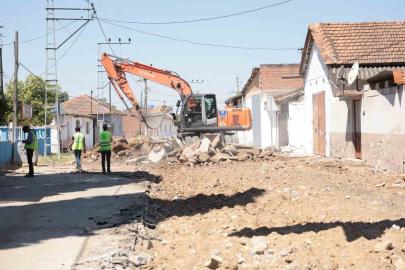 Hacıaliobası’nda yol çalışmaları başladı