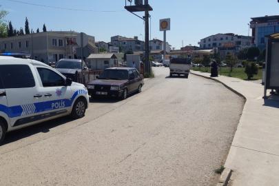Hastane önünde tartıştığı kadını bıçakladı