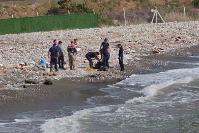 Hatay’da sahilde kimliği belirsiz erkek cesedi bulundu