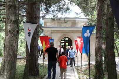 İnegöl Fatihi Turgut Alp kabri başında anıldı