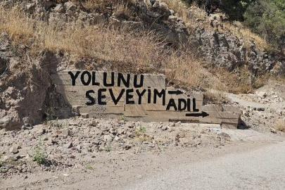 İzmir’de bozuk yol isyan ettirdi, vatandaş çileyi duvarlara yazdı
