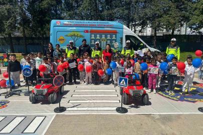 Jandarmadan 85 öğrenciye trafik eğitimi
