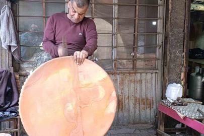 Kahramanmaraş’ta bakırcılık, kalaycılık ve demircilik zamana direniyor