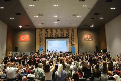 Karacabey MYO’nun 30. dönem mezunları kep attı