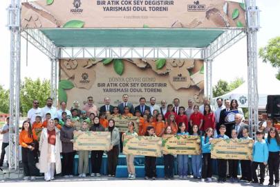 Karatay’da "Bir Atık Çok Şey Değiştirir" yarışmasında ödüller sahiplerini buldu