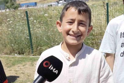 Karne heyecanı muhtarlık önünde hediyeye dönüştü