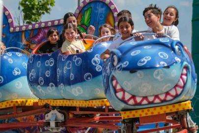 Karneval Çocuk Şenliği on binleri buluşturdu