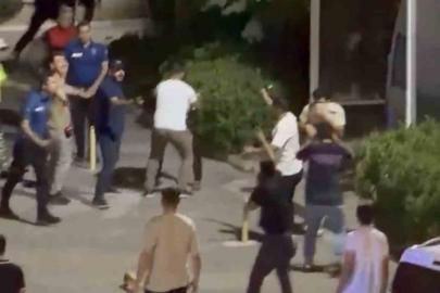 Kavga eden şahısların yakınları hastanede birbirlerine saldırdı