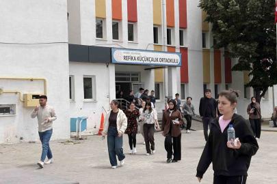 Kayseri’de polis geç kalan adayları sınava yetiştirmek için seferber oldu