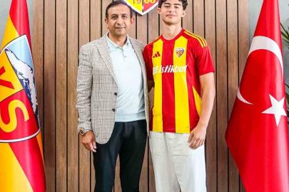 Kayserispor, Kayra ile sözleşme uzattı