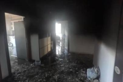 Klimadan çıkan kıvılcım evi küle çevirmişti: Yanan ev ve söndürme çalışmaları kamerada