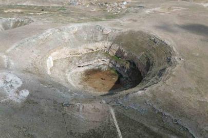 Konya’da kuraklığın simgelerinden Çıralı Obruk Gölü son yağışlara rağmen su tutmadı
