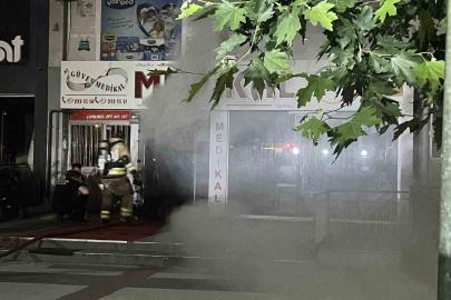Manisa’da medikal ürünler satan iş yerinde yangın
